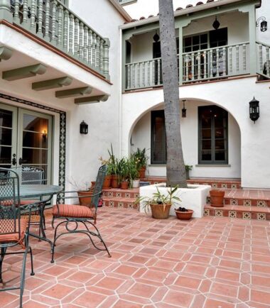 Outdoor Picket and Square Terracotta Tiles 12x12 inch Pakistan